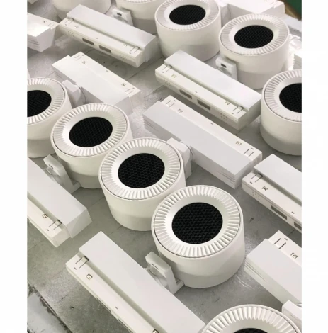 Трековый магнитный светильник 48V iLedex Vision48/22 4822-010-D82-12W-38DG-4000K WH (WALL WASHER) (круглые)