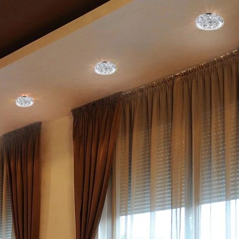 Встраиваемый точечный светильник Novotech Neviera 370168