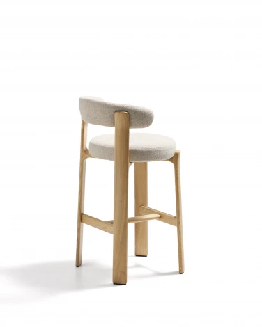 Барный стул Granite из бежевой синели и ясеня с натуральной отделкой 75 см La Forma (ex Julia Grup) 301971