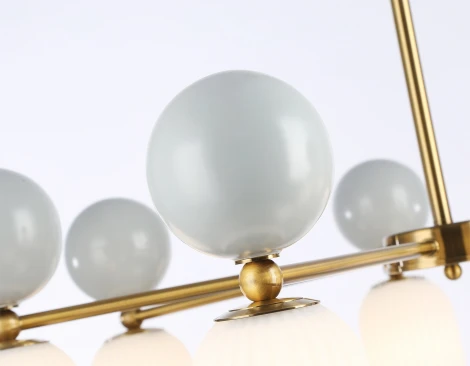 Потолочная люстра на штанге Ambrella High Light LH53106 (220V, шарики)