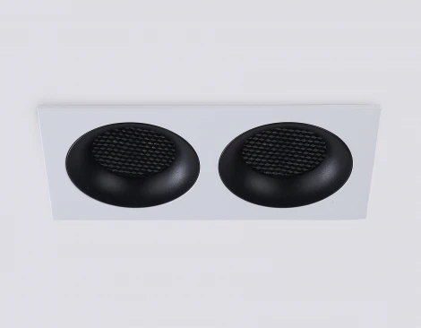 Точечный встраиваемый светильник Ambrella TECHNO SPOT TN102732 (220V)