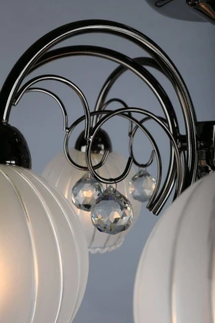 Потолочная люстра Omnilux Artois OML-31807-08