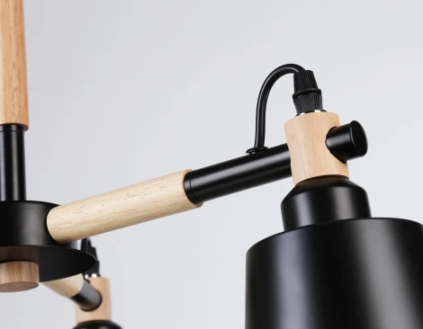 Потолочная люстра на штанге Ambrella Traditional TR82206