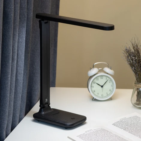 Офисная настольная лампа светодиодная складываемая с регулировкой цветовой температуры и яркости зарядка от USB ЭРА NLED-495-5W-BK (сенсорный выключатель)