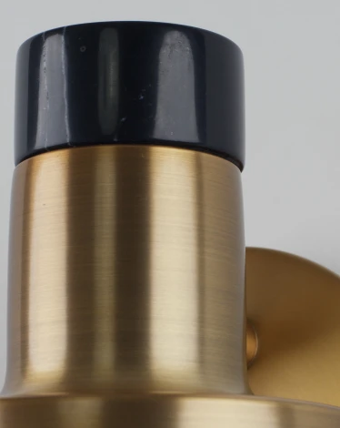 Спот с выключателем Moderli Goldy V11313-1W (220V)