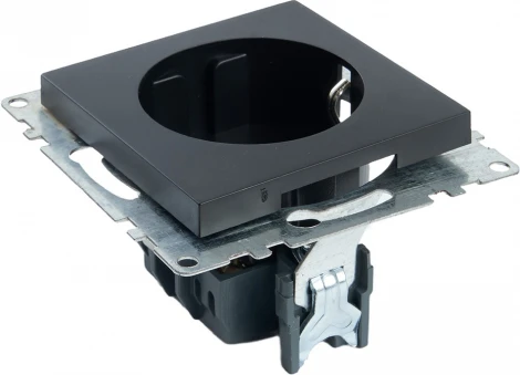 Розетка с заземлением и шторками (черный) Stekker Катрин 39610