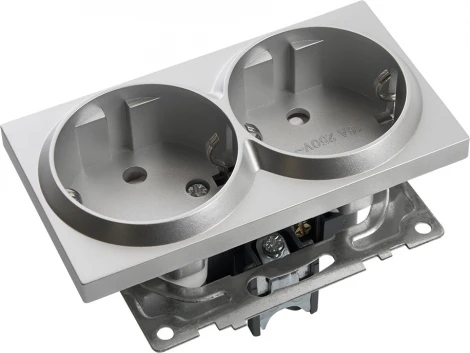 Розетка двойная с заземлением и шторками (серебро) Stekker Катрин 39584