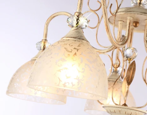 Потолочная люстра Ambrella Traditional TR3057 (220V)