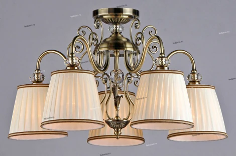 Подвесная люстра Maytoni Vintage ARM420-05-R (220V, на цепи)