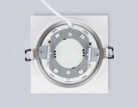 Светильник встраиваемый IP44 Ambrella Techno Spot TN6607 (220V)