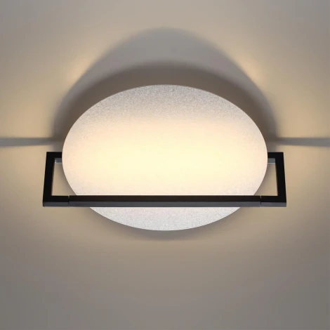 Настенно-потолочный светильник Odeon Light Next 7015/15WL белый ice crack/металл/акрил LED поворотный на 360 1*15W LUNAR (220V)