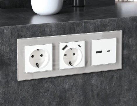 Рамка Ambrella Volt ALFA Platos (Серебро Стекло органическое) 2-ая AF330402