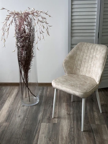 Стул M-City VENA, цвет FIESTA Молочный, велюр "антипальчиковый"/ Белый каркас