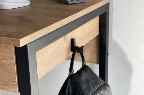 Стол Юниор Mebelson (ЛДСП,Металл/Дуб золотой,Черный) арт.SMU-01.2744