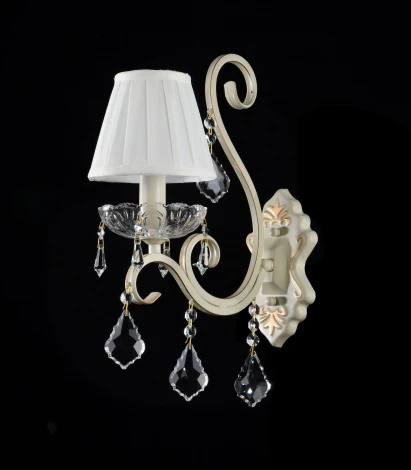 Бра Maytoni Triumph ARM288-01-G