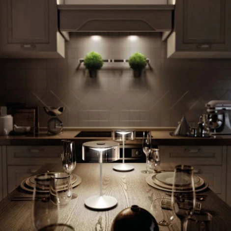 Интерьерная настольная лампа светодиодная с аккумулятором Ubiqua Crystal 332101 (регулировка яркости, сенсорный выключатель, IP54)