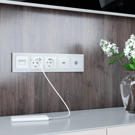 Рамка на 5 постов (белый,стекло) W0051101 (a051195)