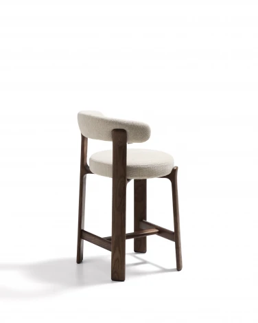 Полубарный стул Granite из бежевого шенилла и ясеня с отделкой орех 65 см La Forma (ex Julia Grup) 301957
