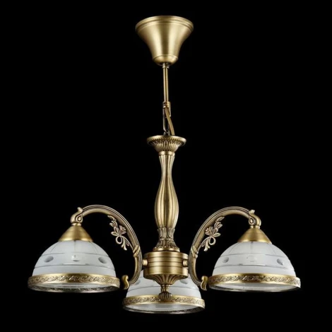 Подвесная люстра Maytoni Classic 8 RC1011-PL-03-R