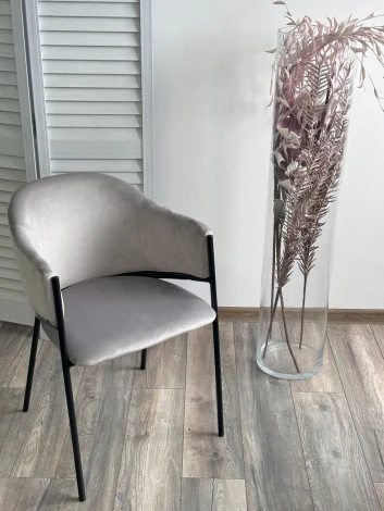 Стул M-City ДИЛЛ, цвет H-09 Светло-серый, велюр / черный каркас