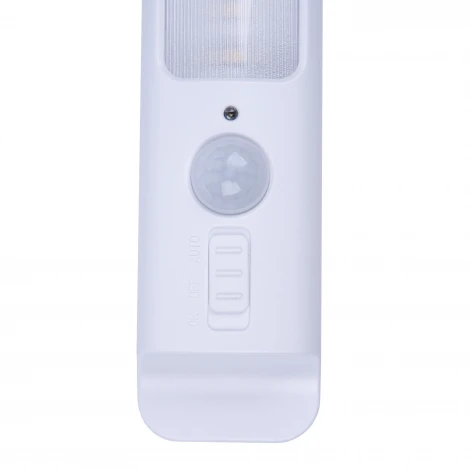 Светильник светодиодный для мебели с датчиком движения, питание 3АА (не в/к) Uniel ULM-F47-0,9W/4500K/3AA SENSOR IP20 WHITE