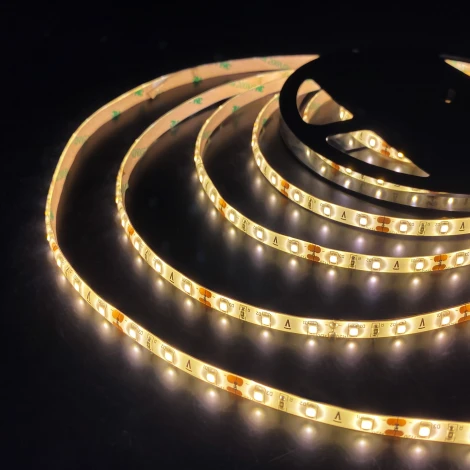 Светодиодная лента Elektrostandard 24V 4,8W IP65 60Led 2835 дневной белый, 5м