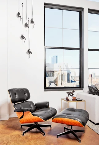 Кресло EAMES LOUNGE CHAIR и оттоманка EAMES LOUNGE CHAIR чёрные