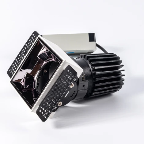 Точечный встраиваемый светодиодный светильник, квадратная рамка, жемчужно-черный отражатель Fiberli Mr1215 12130104