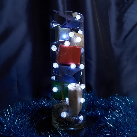 Светодиодная гирлянда линейная Лед шарики статичная 3м + 0.3м 5000K с питанием от батареек Feron CL565 48610