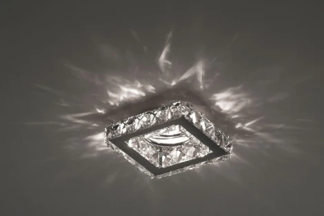 Встраиваемый точечный светильник Novotech Neviera 370170