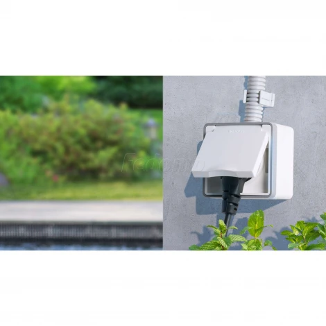 Розетка влагозащ. с зазем. с защит. крышкой и шторками Gallant (белый) Werkel W5071201 (a051568)