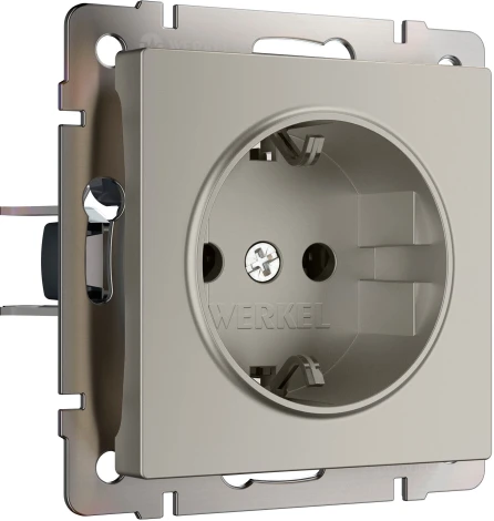 Розетка с заземлением и шторками (дымчатый) Werkel W1271104