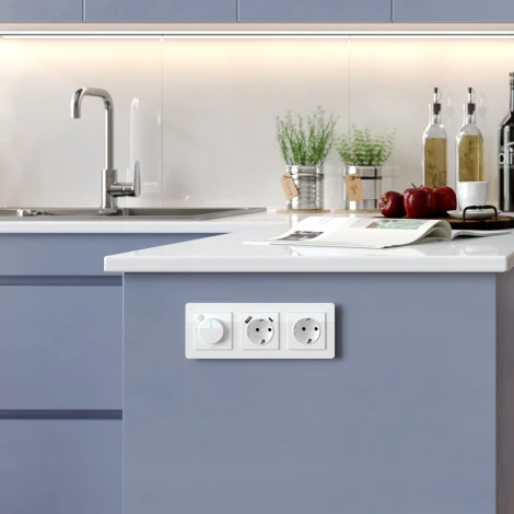 Рамка на 3 поста Acrylic (белый) Werkel W0032701 (a059315)