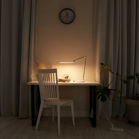 Настольная лампа Uniel ULM ULM-D113 18W/3000-6000K/DIM WHITE