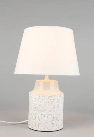 Интерьерная настольная лампа Omnilux Zanca OML-16704-01 (220V, выключатель)