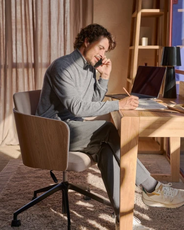 Обеденный стул La Forma (ex Julia Grup) Madai (Бежевый/ Ясень,Сталь,Эвкалипт,Фанера,Шпон,Алюминий)