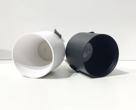 Точечный светильник встраиваемый Italline DL 3024 3025 black (220V)