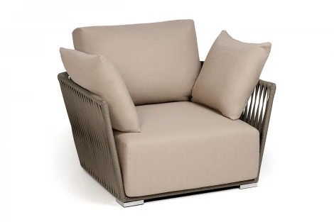 "Форли" кресло плетеное из роупа, каркас алюминий светло-серый (RAL7035) муар, роуп серо-коричневый 23мм, ткань Mossle бежевая 4SIS арт.УТ-00009909