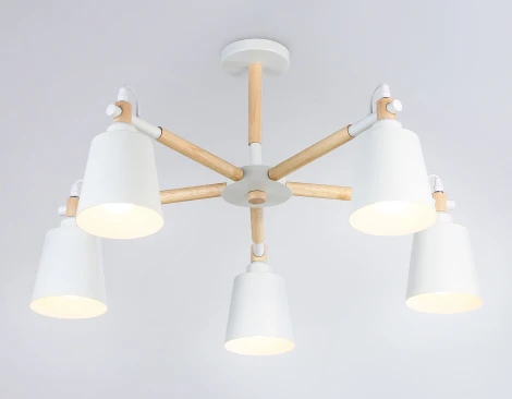 Потолочная люстра на штанге Ambrella Traditional TR82208