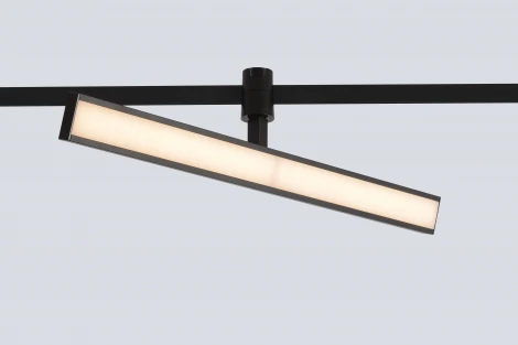 Трековый светильник светодиодный для гибкой магнитной системы Crystal Lux Trace 48V CLT 0.37 001 18W BL SMART