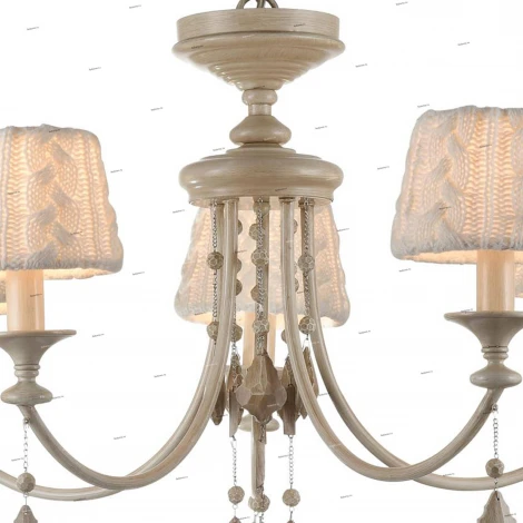 Потолочная люстра Maytoni Lana ARM143-05-BG