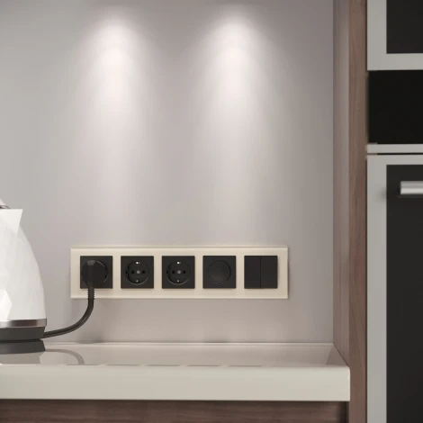 Рамка на 5 постов (молочный, стекло) W0051141 Werkel (a058817)