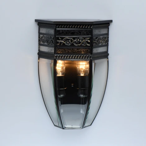 Настенный светильник уличный Chiaro Корсо 801020702