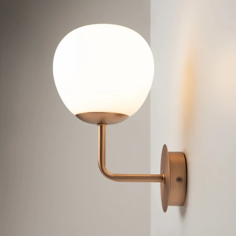 Бра Maytoni Erich MOD221-WL-01-G (220V)