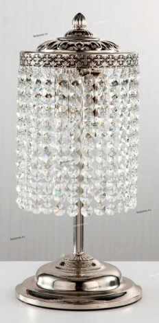 Интерьерная настольная лампа Maytoni Quadrato M583-WB2-N