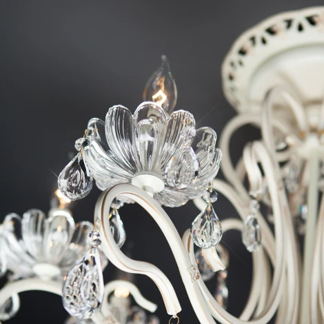 Потолочная люстра Eurosvet 12205 12205/8 белый (хрусталь Strotskis, подсвечник, свеча)