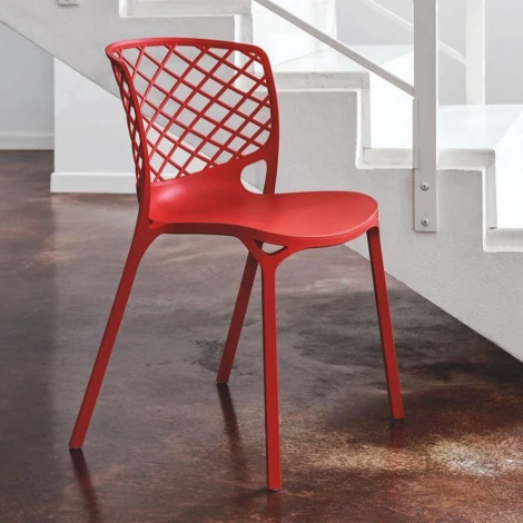 Стул пластиковый Gamera Connubia