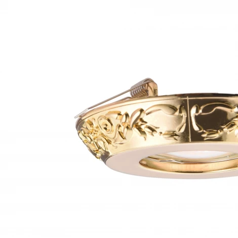 Встраиваемый точечный светильник Maytoni Metal Classic DL300-2-01-G