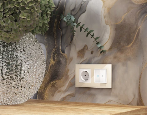 Комплект механизма Ambrella Volt 2-клавишного проходного выключателя с подсветкой 10000K ALFA MA104040 Белый глянец QUANT