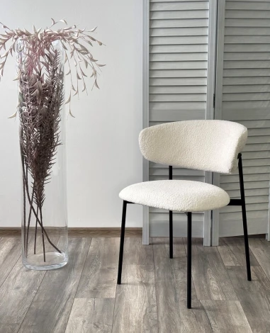 Стул M-City ЛЕОНАРДО Soul 000 Белый, букле / черный каркас